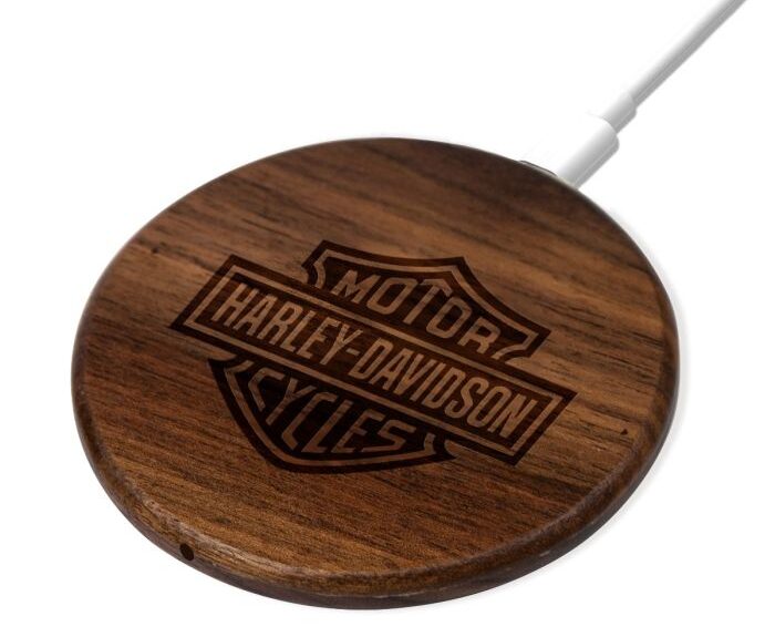 Walnut Wooden Circle Wireless Charger China Factory